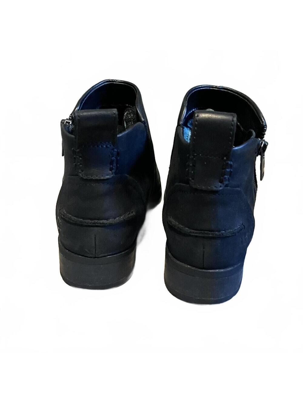UGG Aureo II Black Nubuck Leather Ankle Zip Boots Women USA Size 7.5 EUR 38.5 - Picture 4 of 9